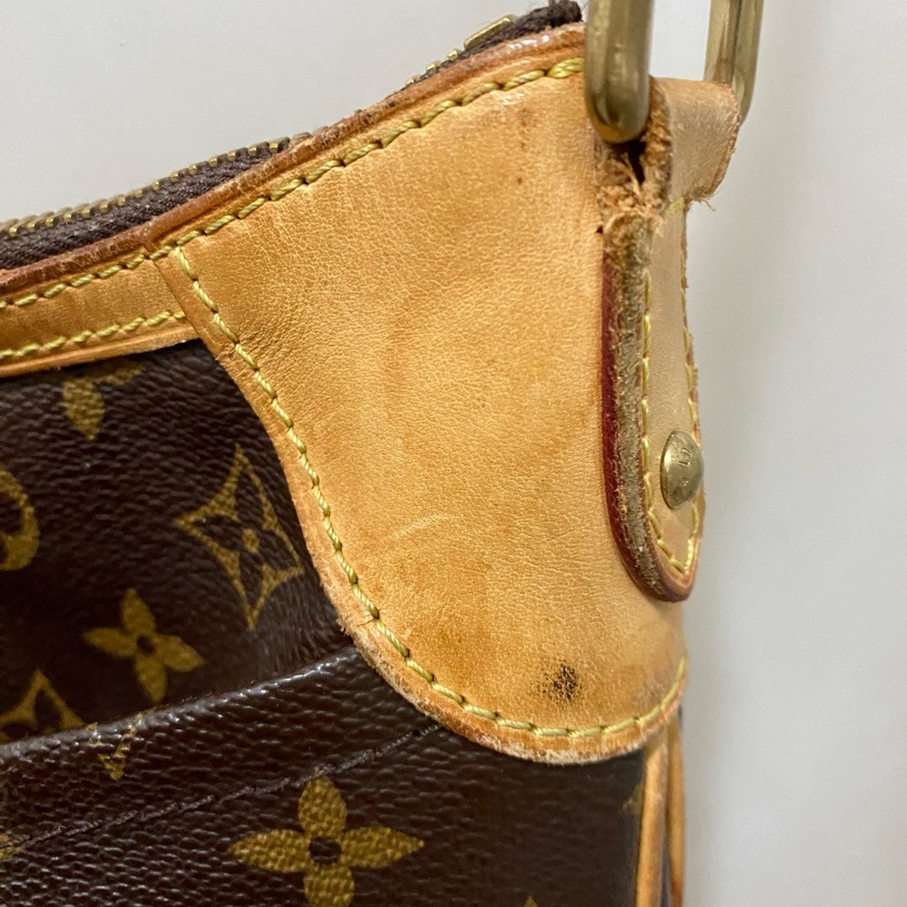 Louis Vuitton Odeon PM Monogram Crossbody Bag - Picture 4 of 16